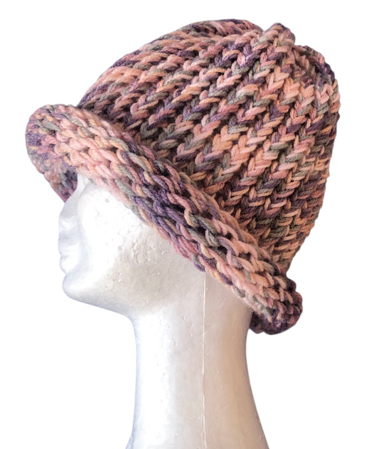 Hand-Knit Chunky Beanie – Soft Blush & Mauve Tone